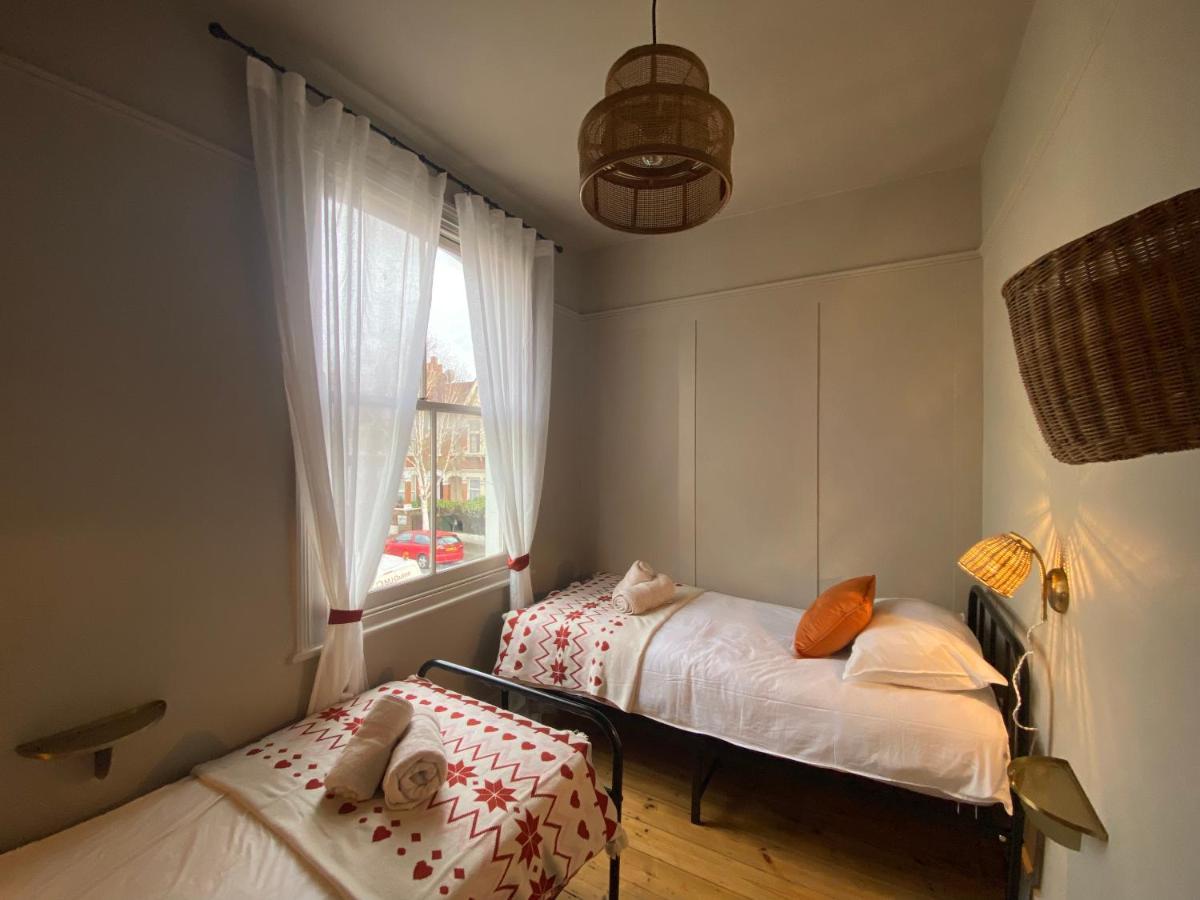 Stylish Apt London Excel Olympic Close To Station Leilighet Eksteriør bilde